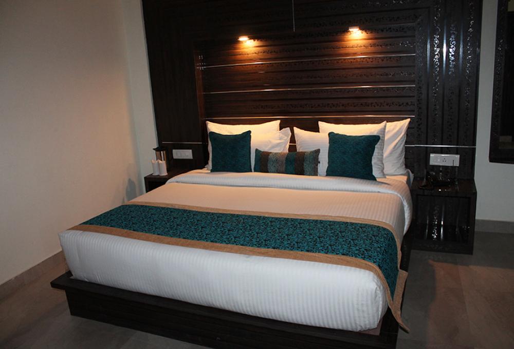 Holiday Highlight Corbett